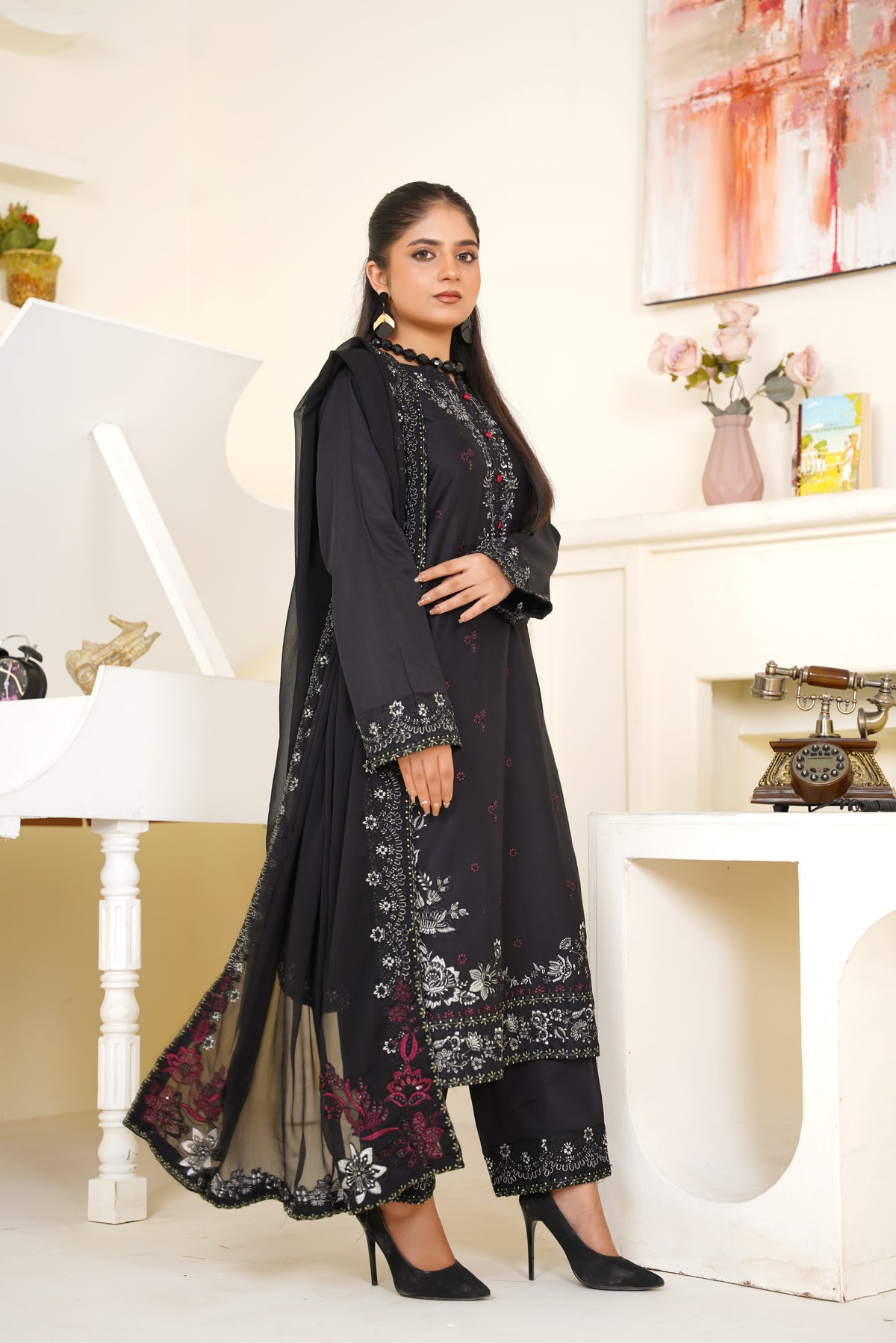 Eclipse 3Pc - Embroidered Cambric Cotton Pret