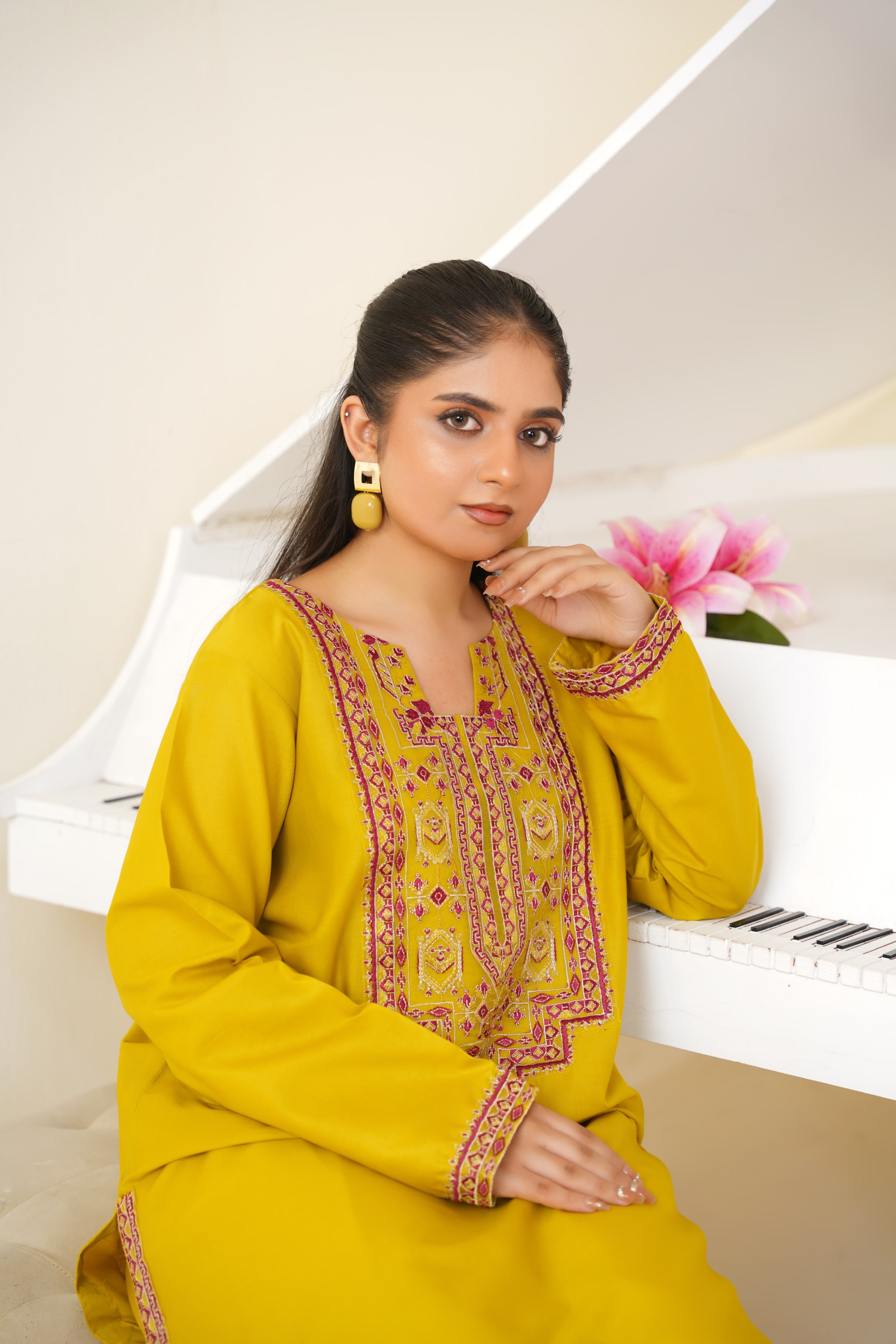Sun Stone 2Pc - Embroidered Cambric Cotton Pret