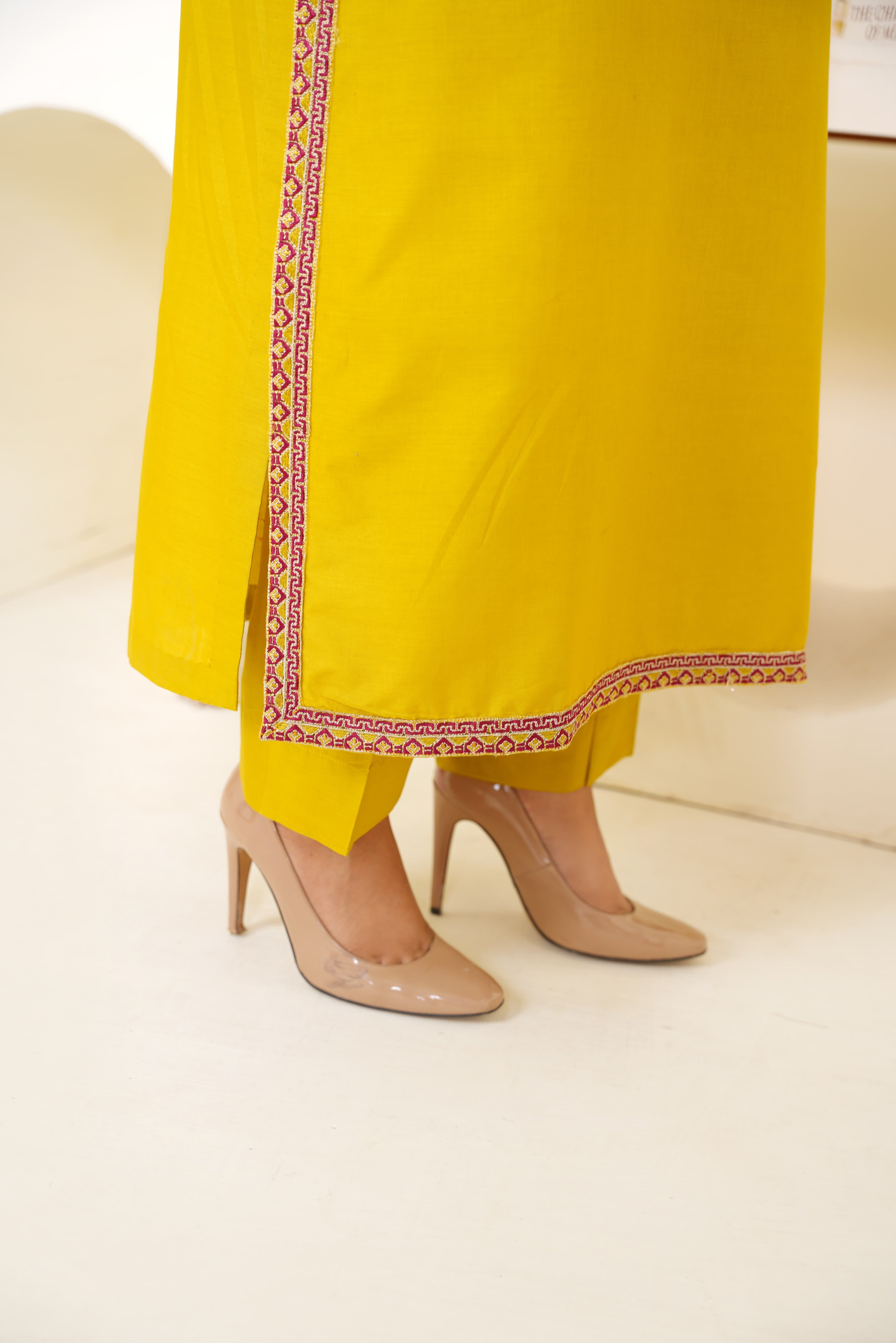 Sun Stone 2Pc - Embroidered Cambric Cotton Pret